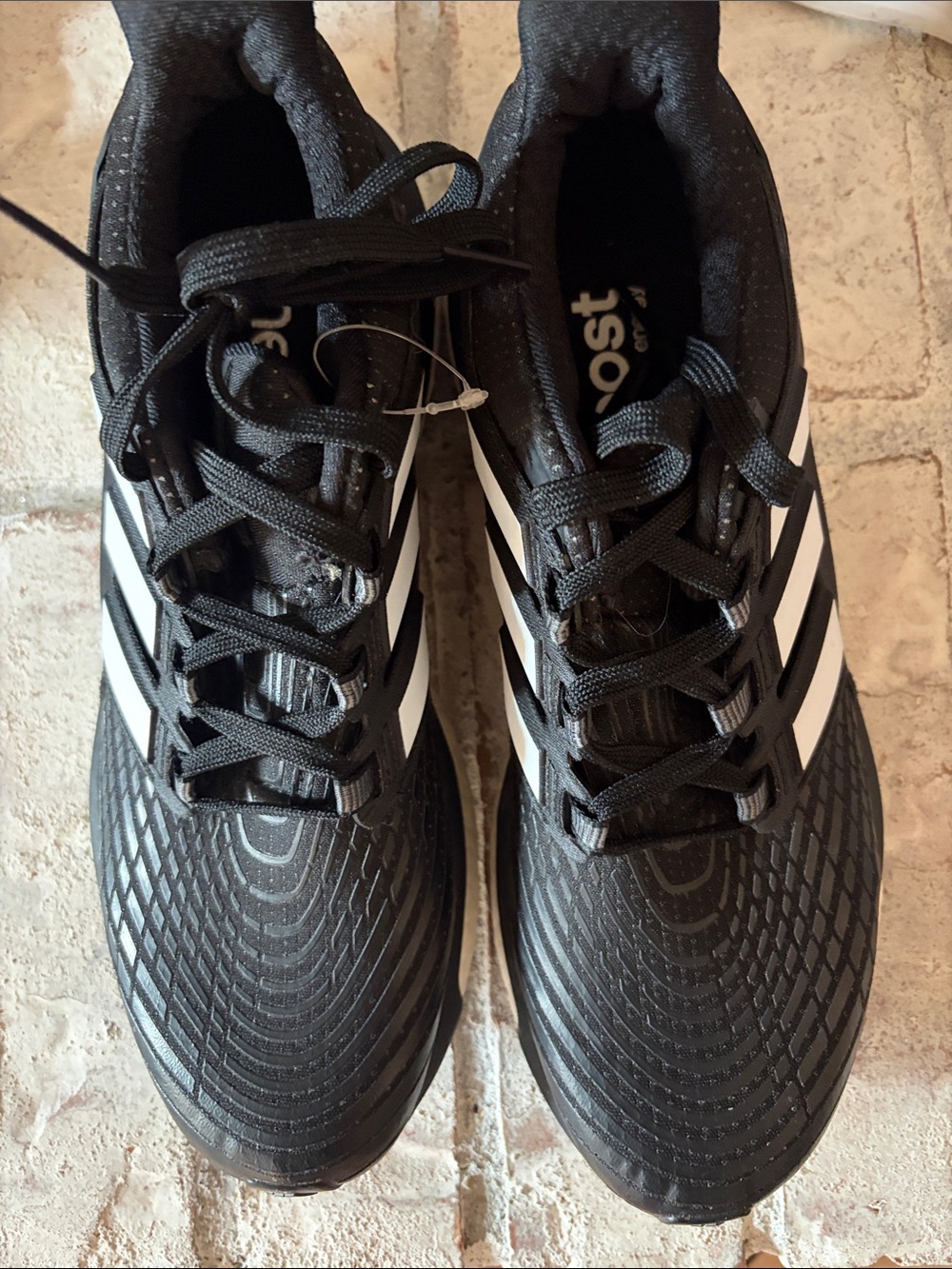 Hardly worn adidas energy boost Black and White Athletic Running Shoes sz 10 - Picture 2 of 5
